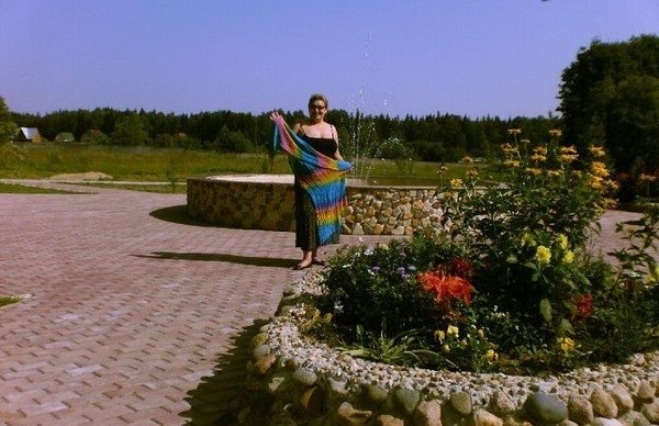 Стройная малышка очень хочет заняться сексом с мужчиной в е Стройная малышка очень хочет заняться сексом с мужчиной в е